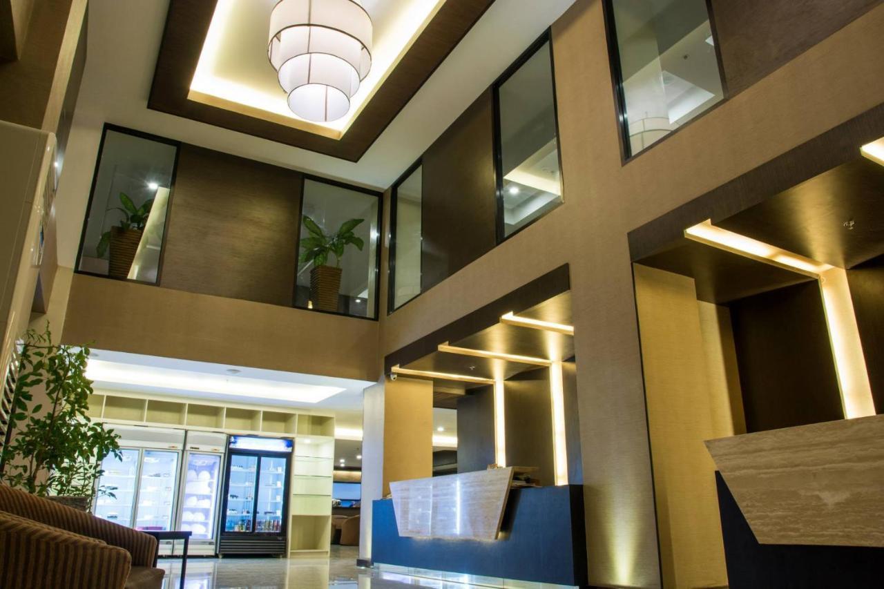 GT Hotel Iloilo Extérieur photo