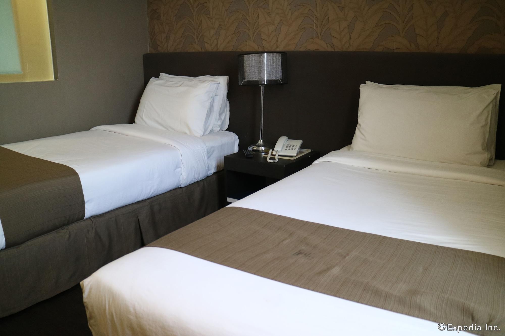 GT Hotel Iloilo Extérieur photo