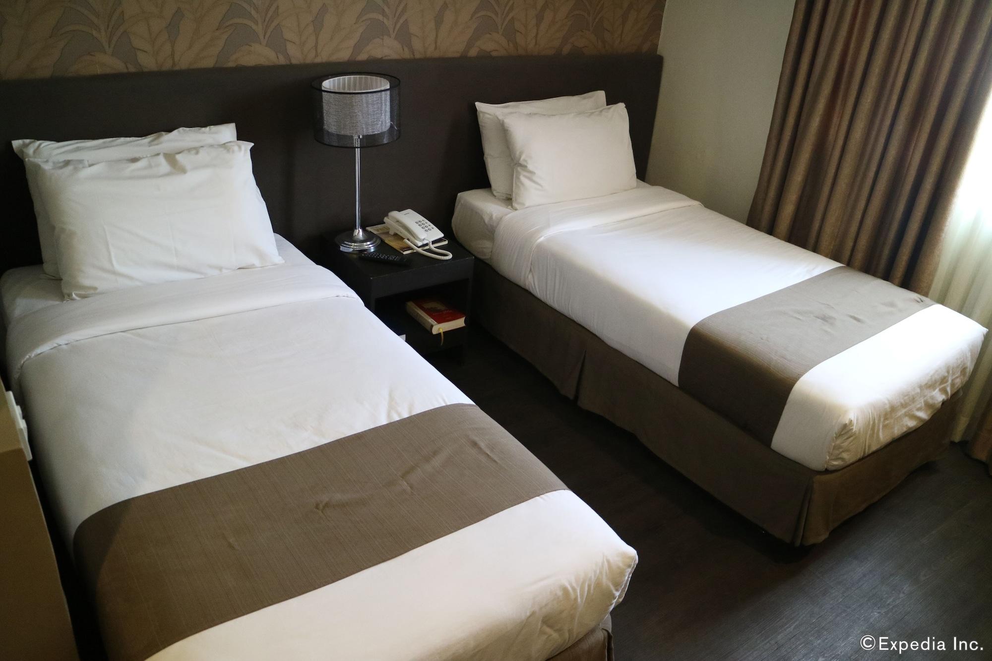 GT Hotel Iloilo Extérieur photo